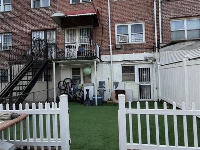 House for sale in Queens County, New York