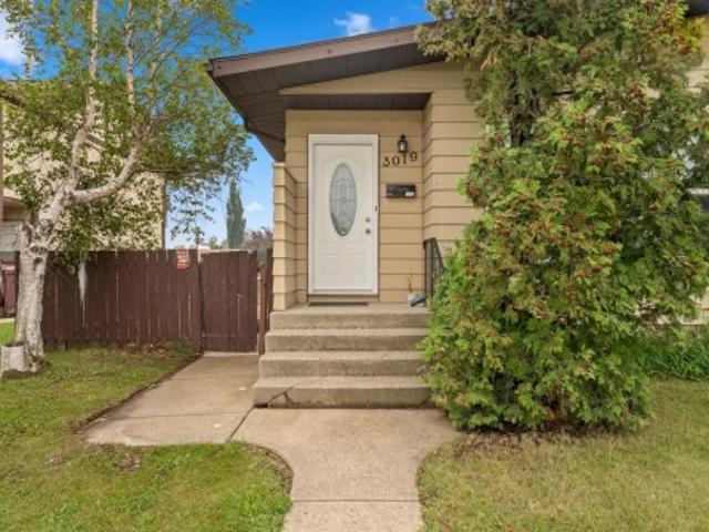 House for sale in Wedgewood, Alberta