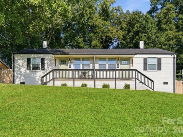 House for sale in Mecklenburg, North Carolina