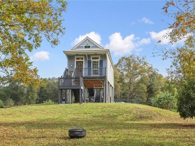 House for sale in Braithwaite, Louisiana