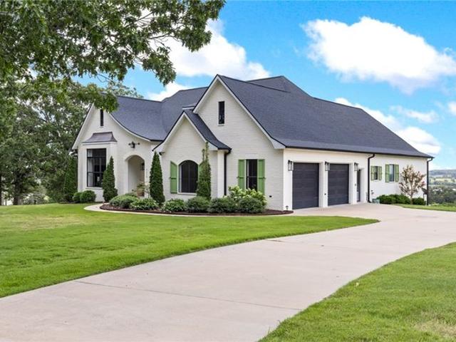 House for sale in Harrison, Boone County