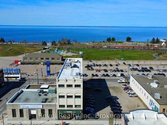Commercial for rent in North Bay, Ontario
