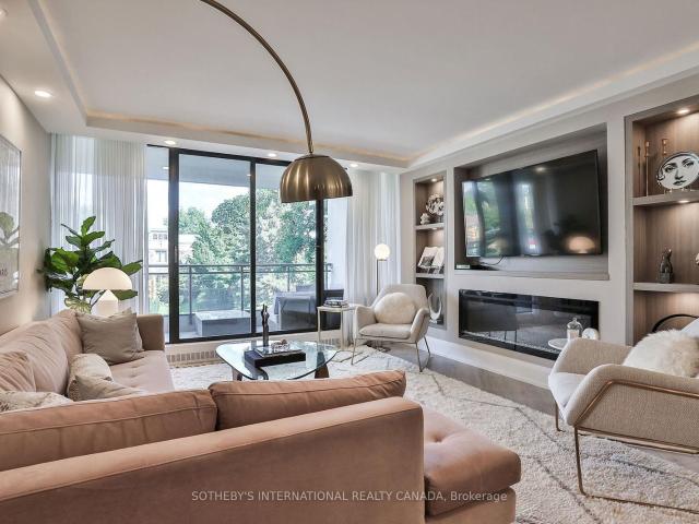 Condo for sale in Toronto, Golden Horseshoe