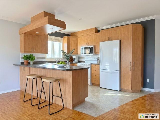 Apartment for rent in Saint-Hubert, Longueuil