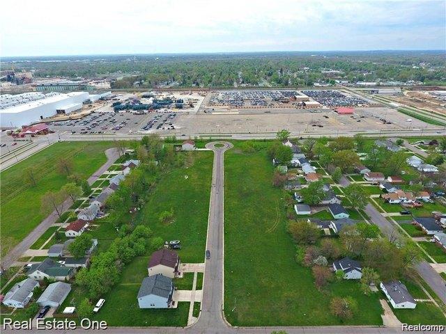 Land for sale in Pontiac, Michigan
