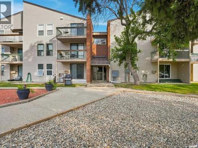 Condo for sale in Normanview West, Regina