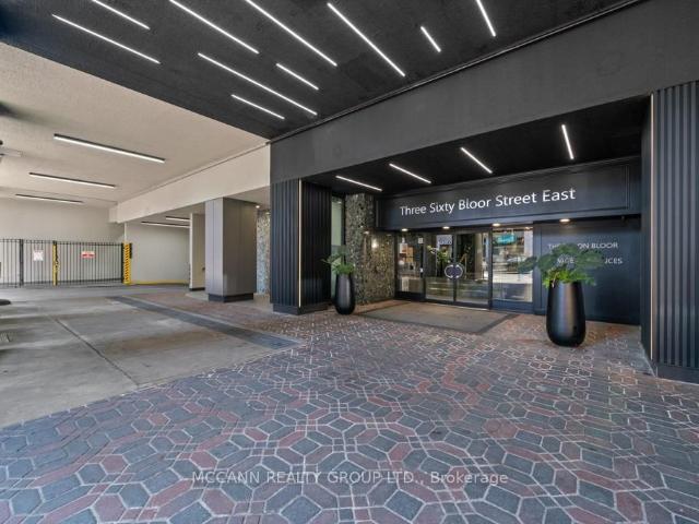 Condo for sale in Toronto Centre, Toronto