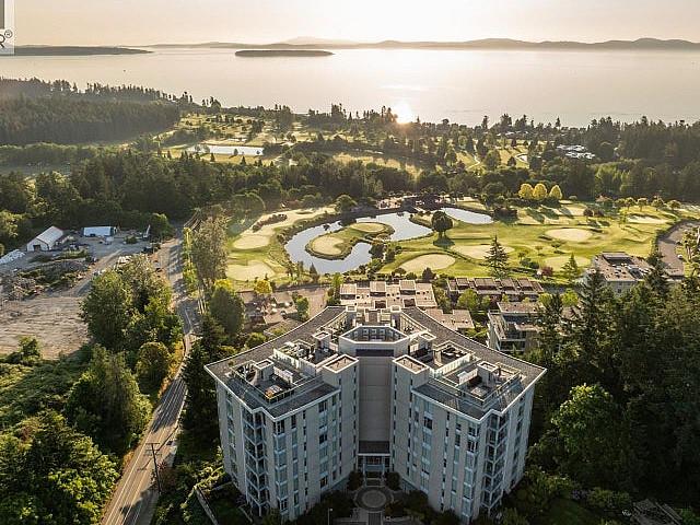 Condo for sale in Saanich, British Columbia