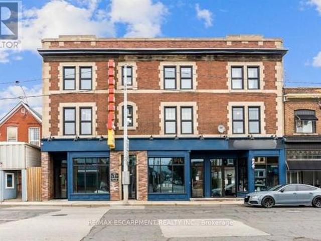 House for rent in Ancaster, Ontario