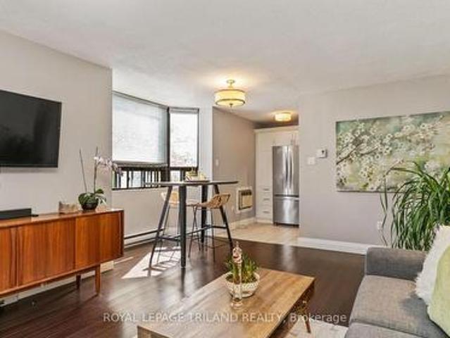 Condo for sale in Arva, Ontario