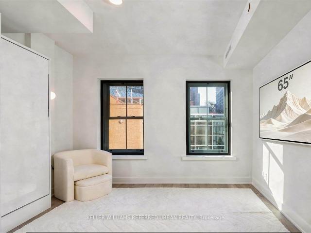 Condo for sale in Toronto, Golden Horseshoe