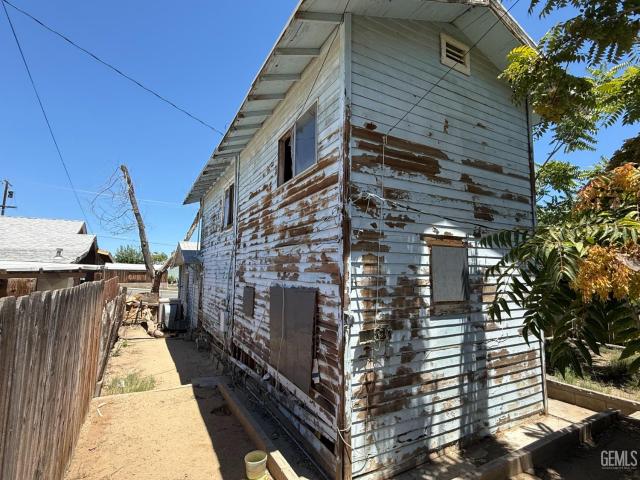 House for sale in Taft, California