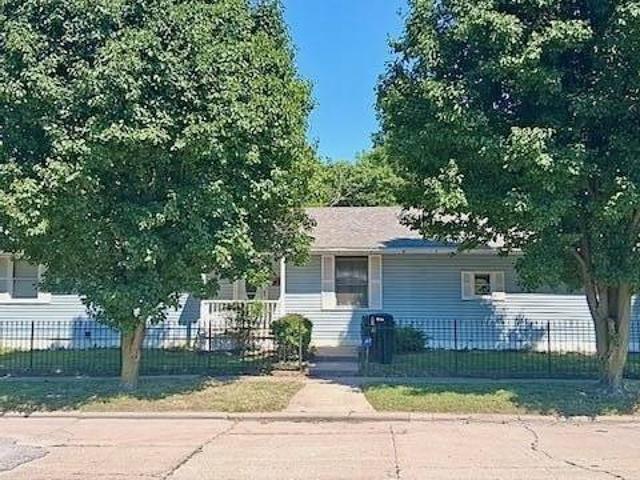 House for sale in Beardstown, Illinois