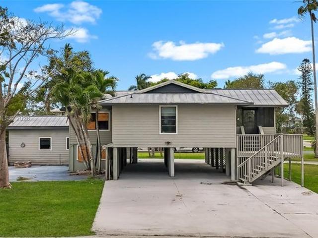 House for sale in Everglades City, Florida