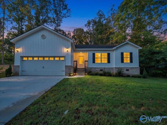 House for sale in Arab, Alabama