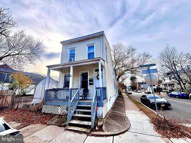 House for sale in Trenton, New Jersey