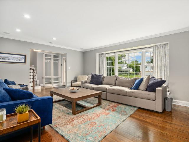House for sale in Clarendon Hills