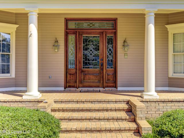 House for sale in Olde Vineyard, Clinton