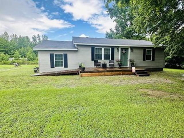 House for sale in Hillsboro, Alabama