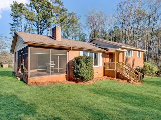 House for sale in Clinton, South Carolina