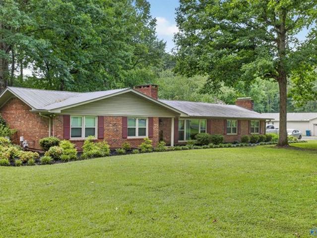 House for sale in Boaz, Alabama