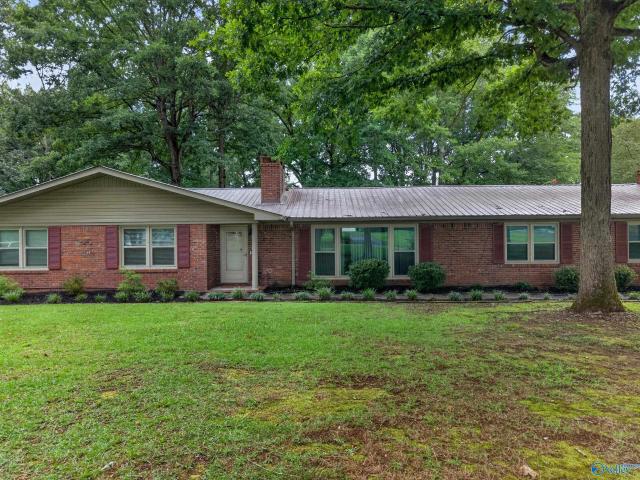House for sale in Boaz, Alabama