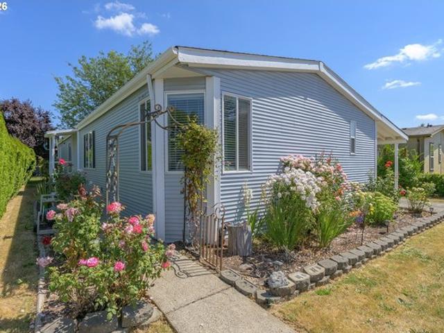House for sale in Oregonia