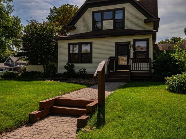 House for sale in Olivia, Renville County