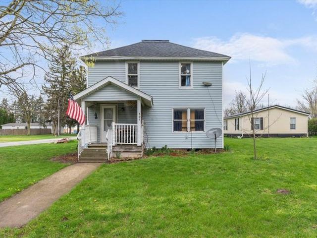 House for sale in Ashley, Indiana