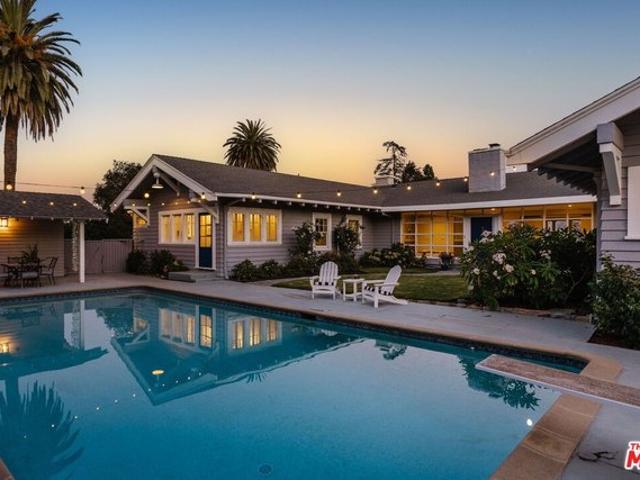 House for sale in Santa Paula, California