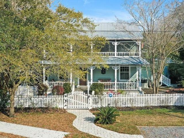 House for sale in Southport, North Carolina