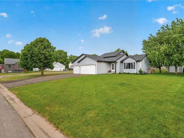 House for sale in Isanti, Minnesota