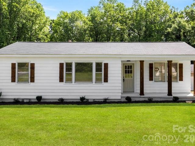 House for sale in Lowell, North Carolina