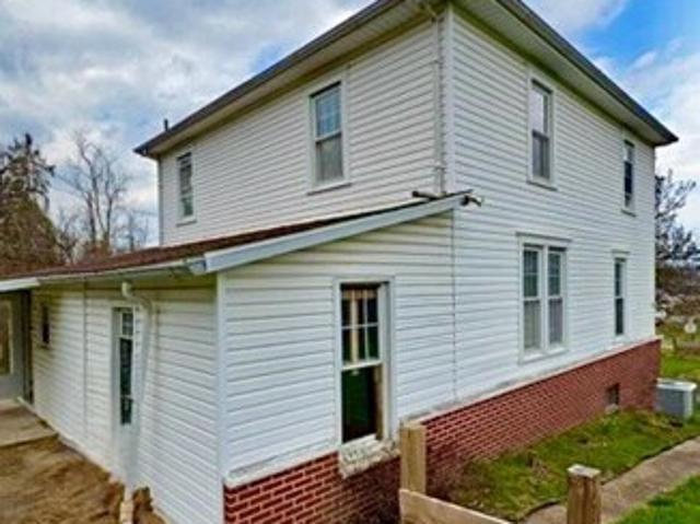 House for sale in Fairmont, West Virginia