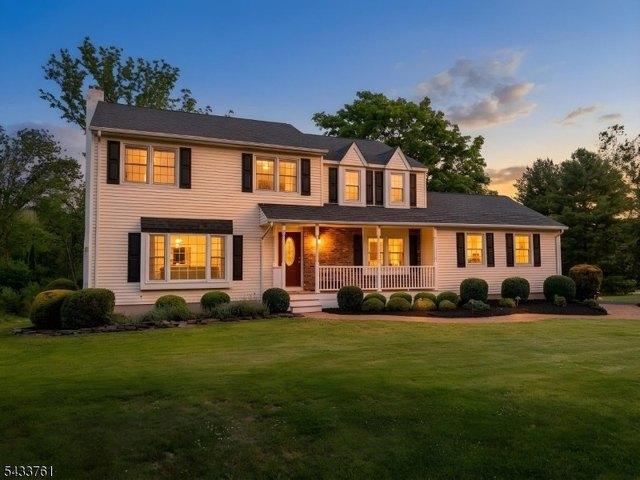 House for sale in Neshanic Station, New Jersey