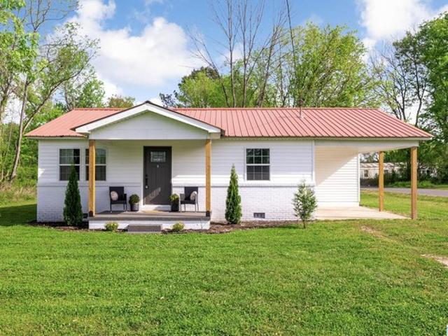 House for sale in Stevenson, Alabama