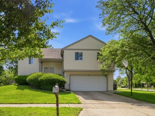 House for sale in Buffalo Grove, Illinois