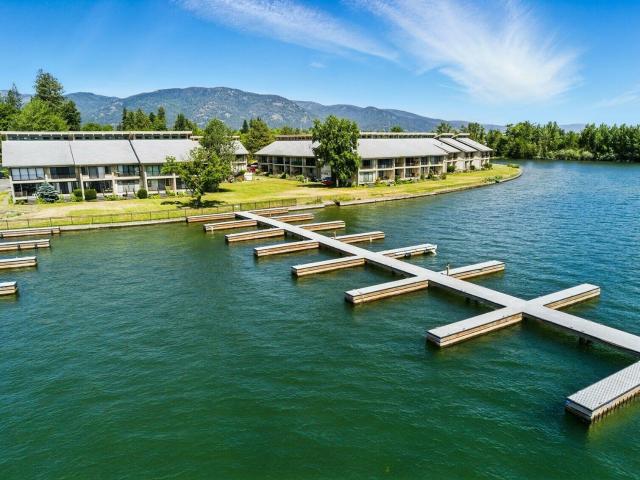 House for sale in Sandpoint