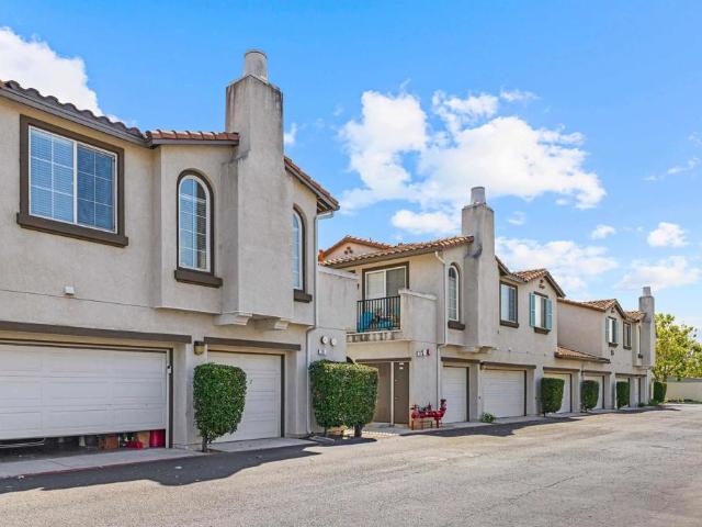 Townhouse for sale in Oceanside, California