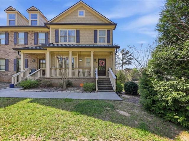 Townhouse for sale in Lilburn, Georgia