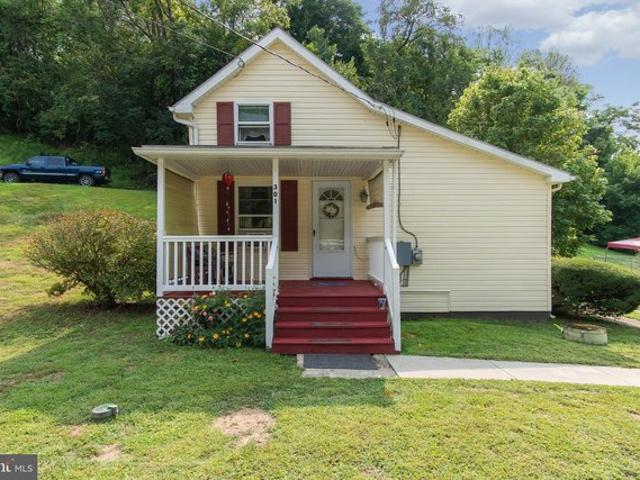 House for sale in Knoxville, Maryland