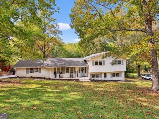 House for sale in Sunset Hills, Calhoun