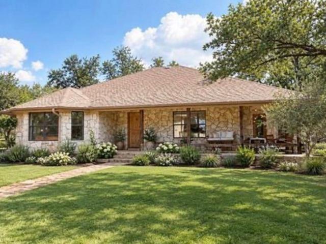 House for sale in Dripping Springs, Hays County