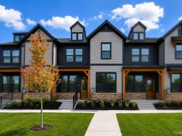 Townhouse for sale in Brighton, Michigan