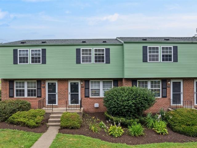 Condo for sale in Cranberry Twp Condo for sale in Cranberry Twp