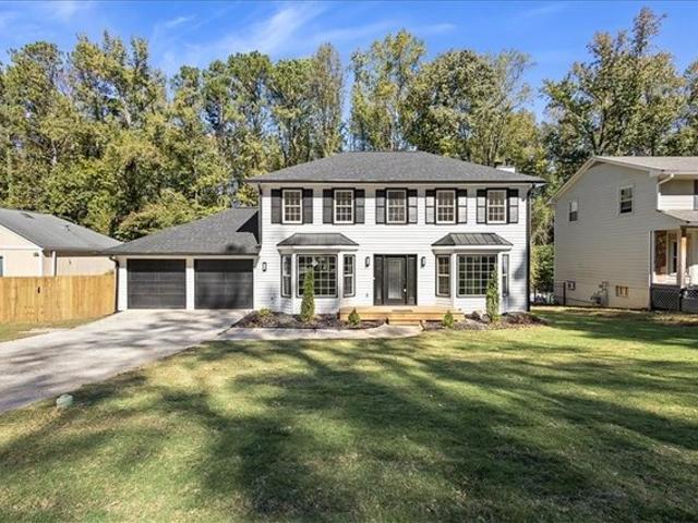 House for sale in Belle Grove, Peachtree City