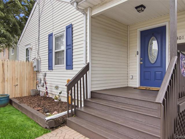 House for sale in Huntington, New York