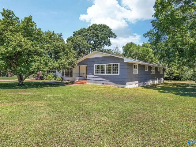 House for sale in Scottsboro, Alabama