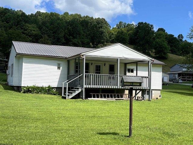 House for sale in Buckhannon, West Virginia