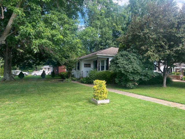 House for sale in Mayfield, Kentucky